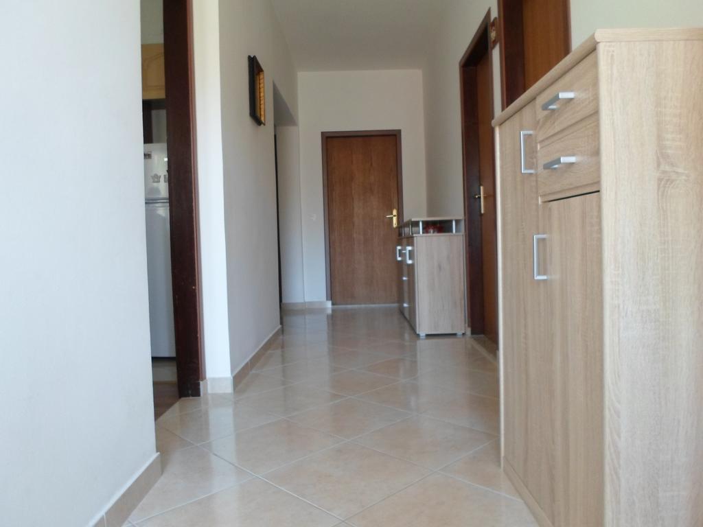 Apartments Nana Biograd Na Moru Esterno foto